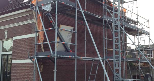 Pand Hoolstraat Teteringen heeft eindelijk buitenmuur
