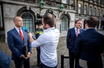 Onderhandelaars formatie praten met burgemeesters grote steden