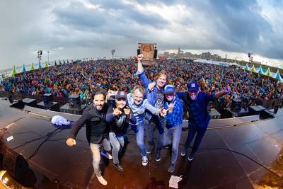 Van Dik Hout te zien op eerste editie Vrienden van Rossum Live