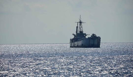 China legt ‘reuzenboot’ pal voor de neus van Filipijnse kustwacht: ‘We laten ons niet intimideren’