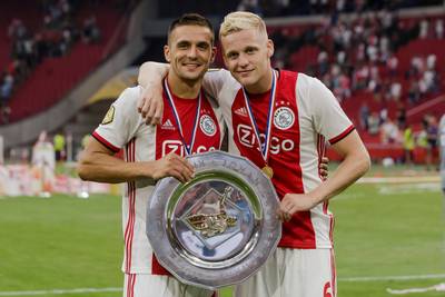 De mooiste foto's van de strijd om de Johan Cruijff Schaal