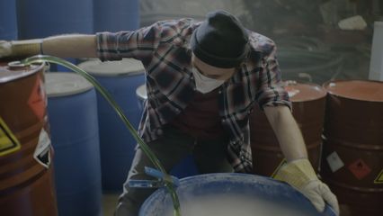 4. Graffiti-bomb - De hondenshow