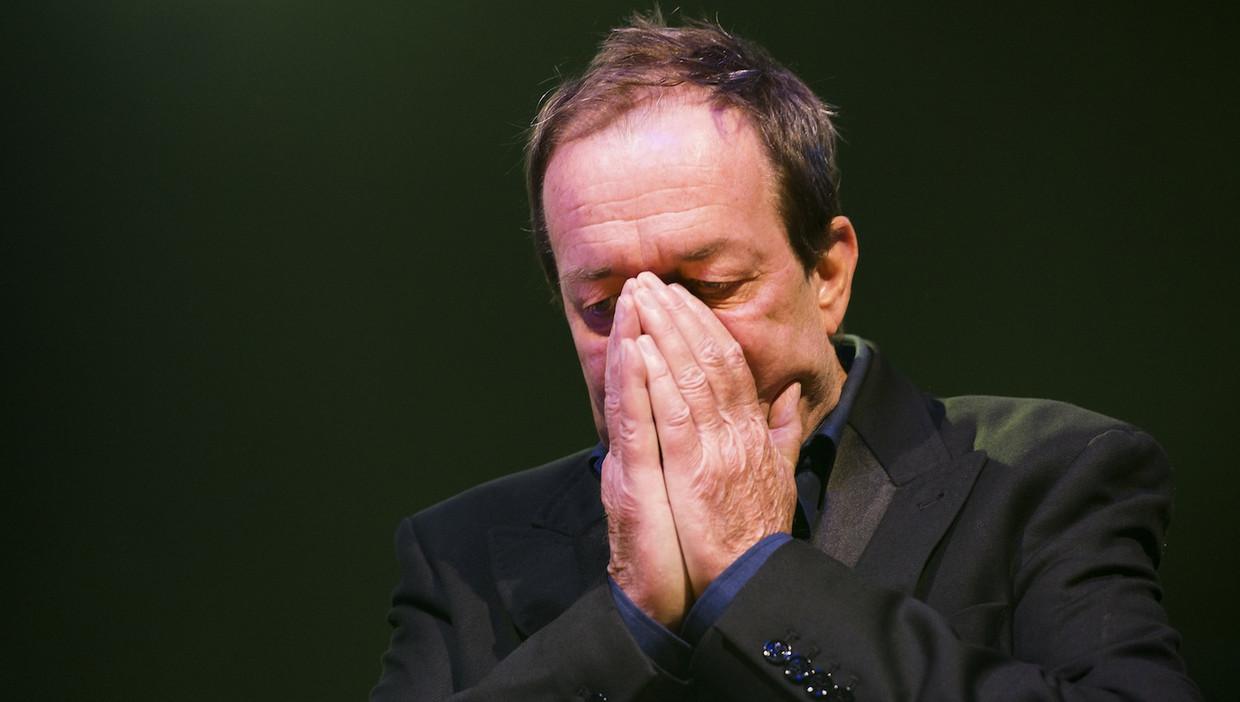 Zanger, muzikant, componist en schrijver Thé Lau (62