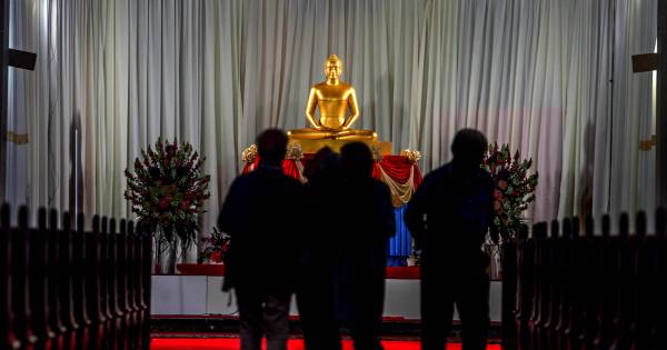 Een aarzelend begin voor Boeddha