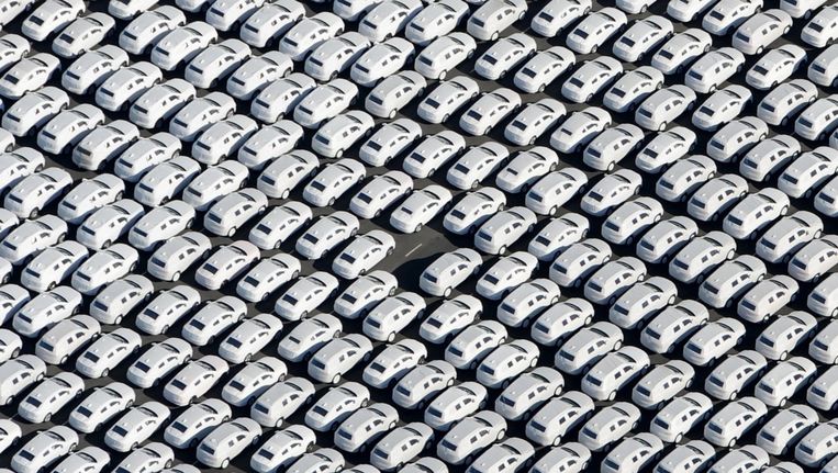 Verkoop Volkswagen gegroeid ondanks schandaal - Trouw