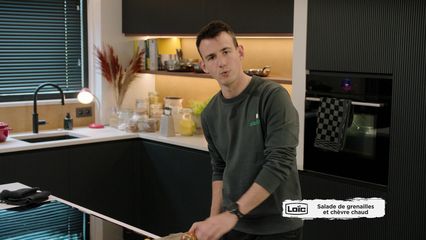 51. Salade de grenailles et chèvre chaud