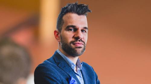 “Studenten die vaker met smartphone bezig zijn, behalen lagere punten”