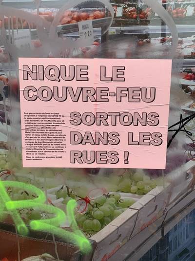 ‘Fuck de avondklok’-affiche duikt op in Sint-Gillis, maar “overtreding leidt vanaf dag 1 tot pv”, reageert Brusselse politie