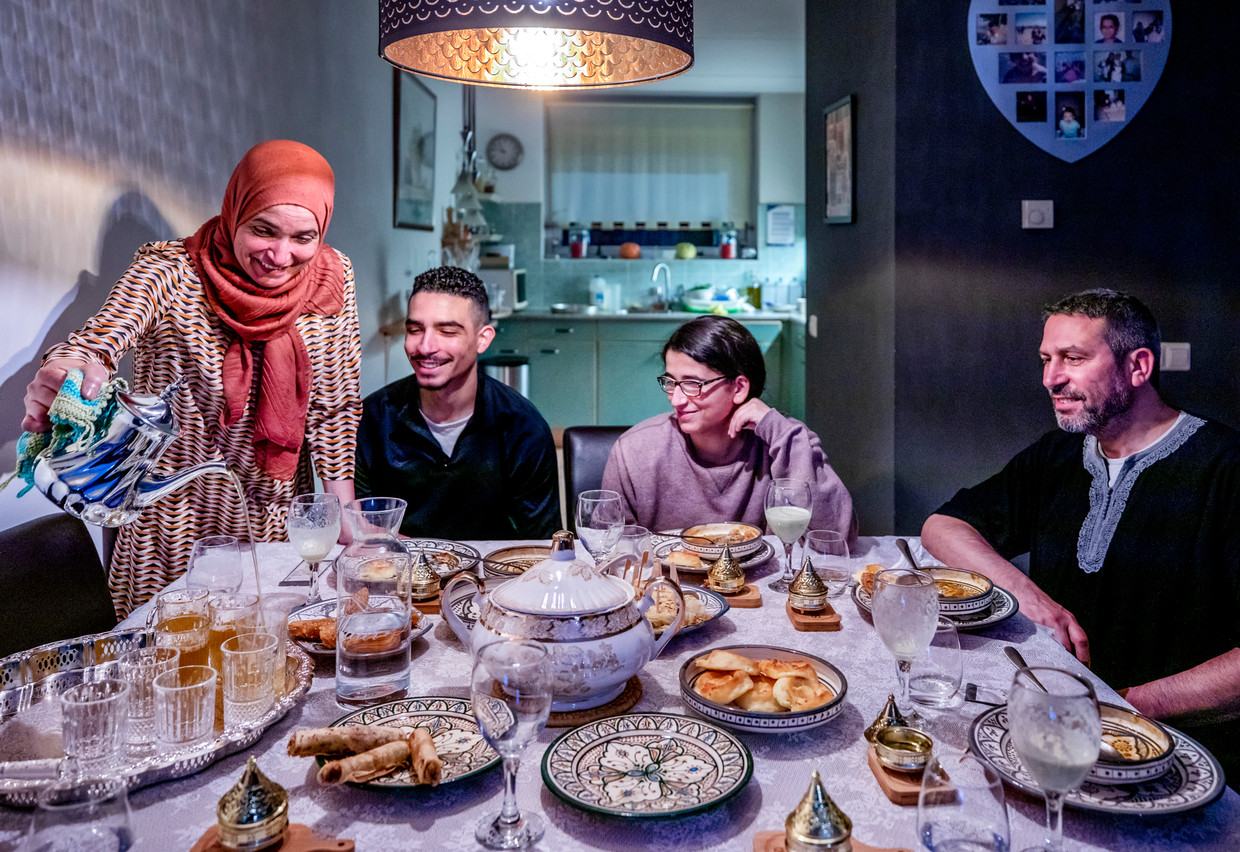 Leuker Dan Slapen S Nachts Zaalvoetballen Tijdens De Ramadan
