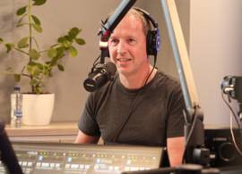 Edwin Evers keert voor even terug op de radio