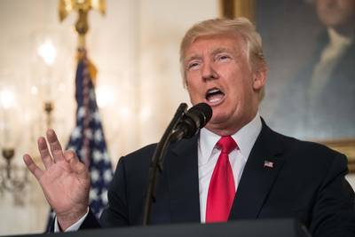 Trump veroordeelt extreemrechts nu wel na aanslag Charlottesville