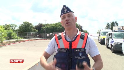 28. Distraction au volant