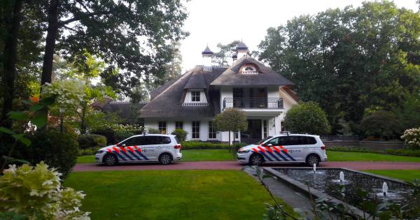 #overigincident  Slachtoffer 1 Dader(s) onbekend  #Overval #Beekbergen #Gelderland Bewoonster opgesloten bij overval op landhuis in Beekbergen.