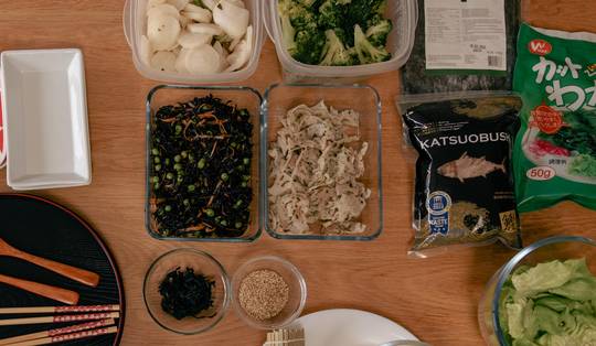 Japans ontbijten is trending op TikTok: ‘Een grote variatie van vezels en andere voedingsstoffen is voor je darmflora altijd goed’