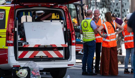 Brandweerman omgekomen bij gasexplosies vlak bij station Brussel-Centraal, ook drie zwaargewonden