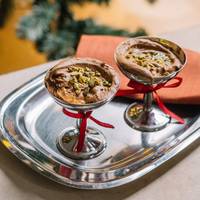 Een echte klassieker met een feestelijke twist: chocolademousse met pistache