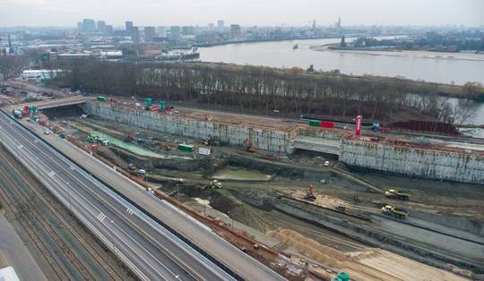 Geen 10 maar 13,6 miljard euro: exploderende kosten leggen bom onder financiering Oosterweel