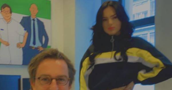 Famke Louise Houdt Woord En Brengt Een Bezoek Aan Diederik Gommers In Het Erasmus Medisch Centrum Rotterdam Ad Nl