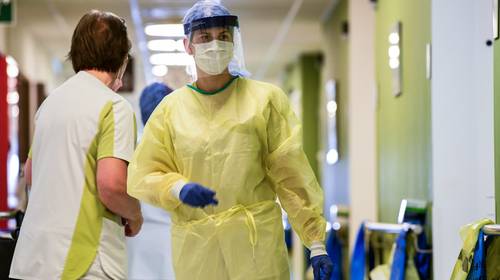 Verpleegster Liesbeth (26) vertelt over haar werk op Covid-afdeling