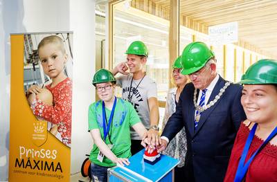 Armin van Buuren geeft startsein voor muziekstudio zieke kinderen