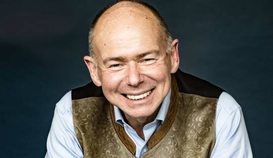 Oud-kolonel Roger Housen: ‘We denken dat we niet in oorlog zijn, maar dat zijn we wel’