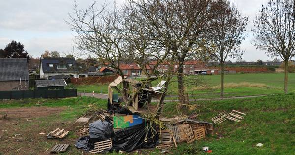 Inzamelactie voor speeltuin op Het Slingerbos in Ophemert