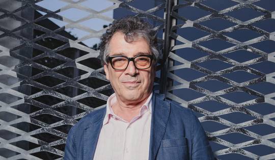 Sandro Veronesi rouwt om Amerika en wil af van investeringen in AI: ‘We worden niet geleid door bijzonder heldere geesten’