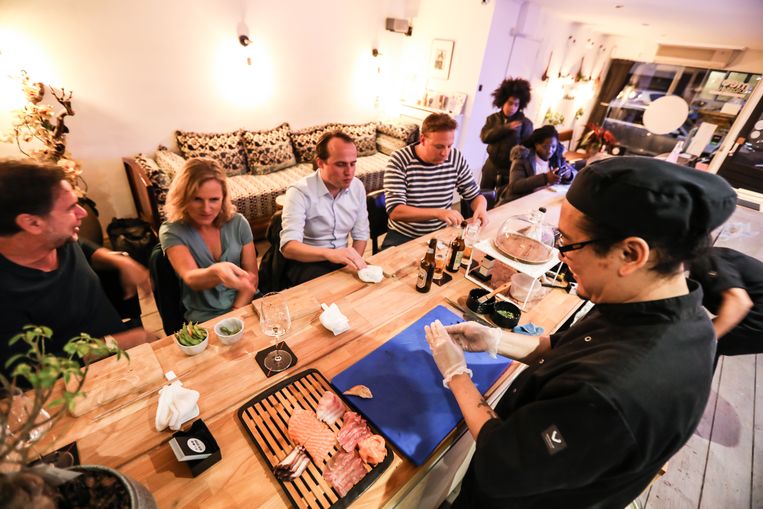 5x hier wordt het eten voor je neus bereid het parool