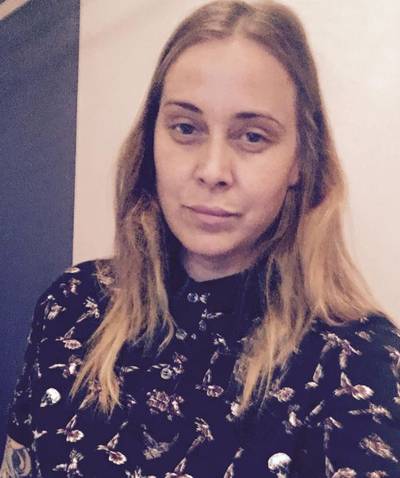Anouk reageert op commentaar na 'vermoeide' make-uploze selfie