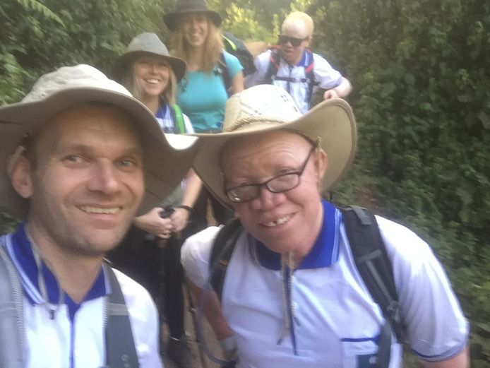 Steun vanuit Witte Huis voor Kilimanjaro beklimmers uit Klimmers Gemert voor albinisme op top van Kilimanjaro