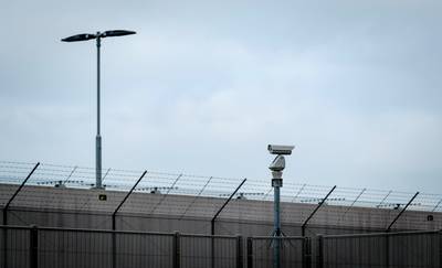 Justitie zoekt drugs en telefoons in gevangenis Zaanstad