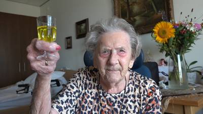 Diena Kruisbergen uit Wamel is 107: ‘Geef mij maar een citroenjenevertje’