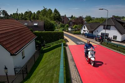 Rozerood asfalt Opheusden gaat weg: toch te glad