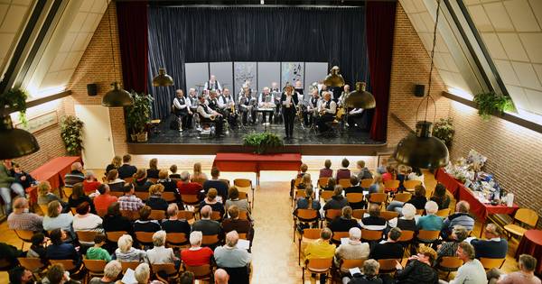 Jubilerende muzikanten geven feest in Ouwerkerk