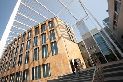 Zestien kandidaten voor post van burgemeester Veenendaal