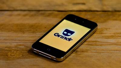 'Homo-datingapp Grindr deelt data over hiv-besmetting met bedrijven'