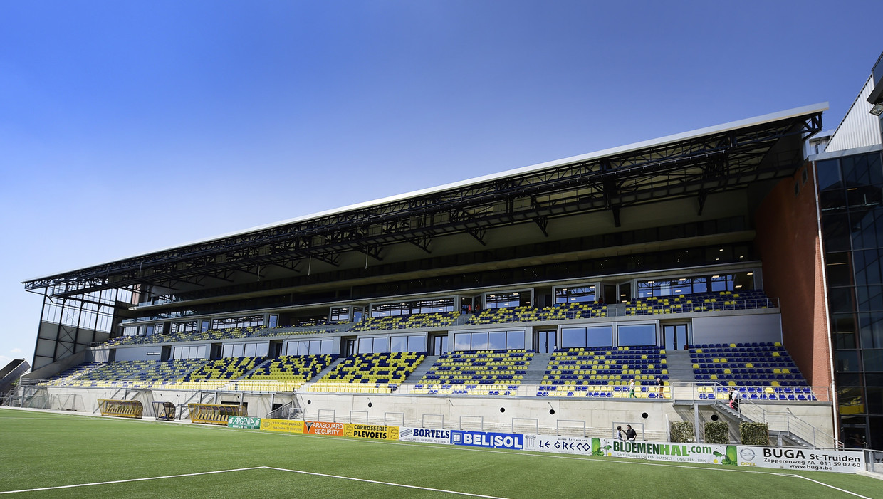 Stvv Neemt Nieuwe Tribune Vervroegd In Gebruik De Morgen