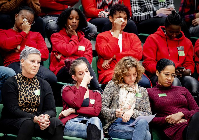 Ouders bij debat toeslagenaffaire: 'Mijn leven is naar de ...