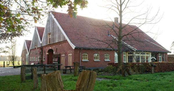Historisch en menselijk boek over boerderijen in Tilligte - Tubantia