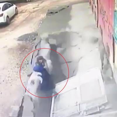 Enorm zinkgat slokt twee vrouwen op in Turkse stad