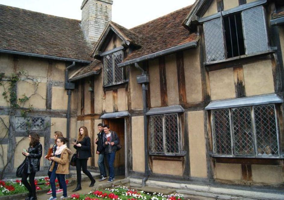 Shakespeare zelf is vooral één groot vraagteken | TROUW