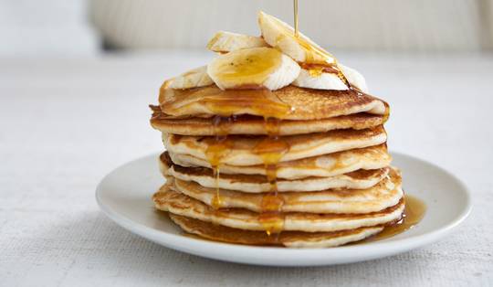 Zoek niet langer: dit is hét recept voor de luchtigste plantaardige American pancakes