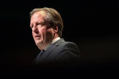 Pechtold gaat puinruimen bij CBR