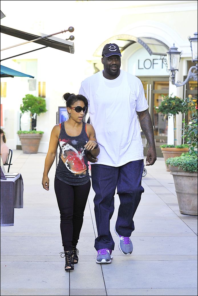Shaquille O Neal Stapelverliefd Ondanks Lengteverschil 58 Cm Show Ad Nl
