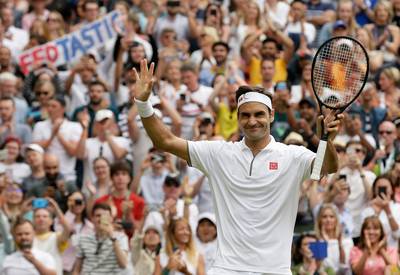 Roger Federer poursuit son parcours sans trembler