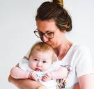 606.000 sms’en voor zieke baby Pia, telecom-operatoren laten kosten vallen