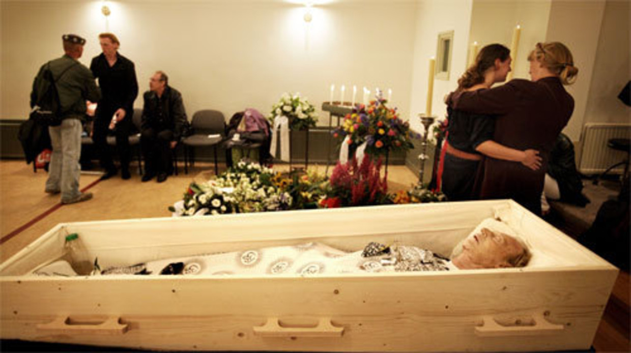 Simon Vinkenoog begraven Het Parool