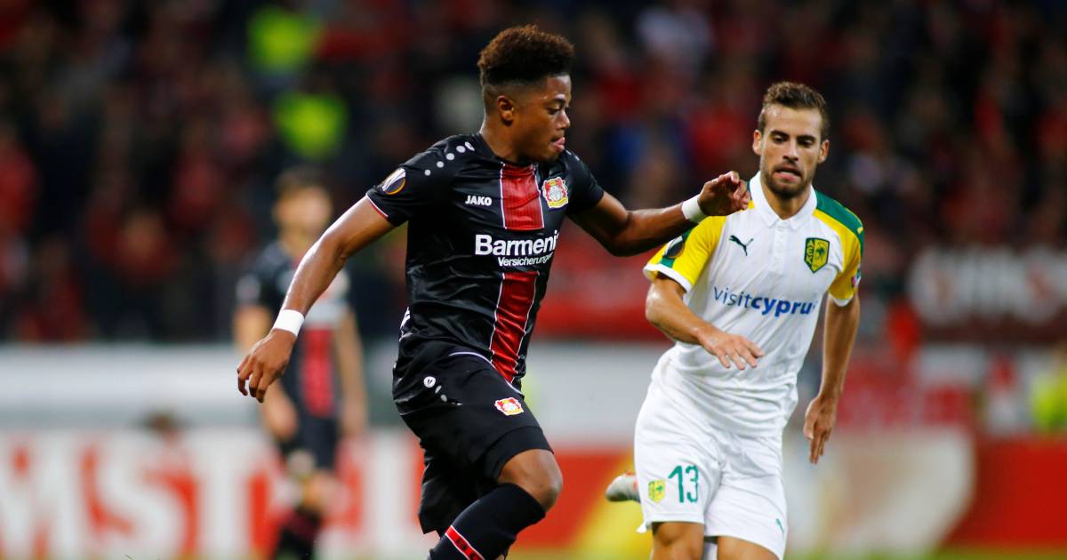 Zijn broertje van 20 jaar mag niet meedoen: Leon Bailey ...