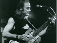 Bluesveteraan Kent DuChaine treedt op in café Lievense in Breda 