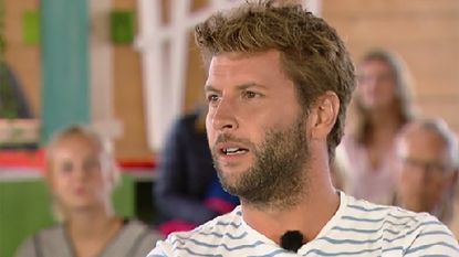 Waarom Bartel Van Riet Ons Niet Kan Helpen Om Te Leven Zonder Complexen Psycho Hln Be
